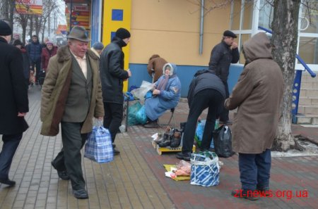 У рамках боротьби зі стихійною торгівлею у Житомирі провели черговий рейд