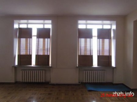 Активісти звільняють будівлю Житомирської обласної ради