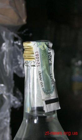 У Коростені податкова міліція вилучила 20 тисяч пляшок фальсифікованої горілки