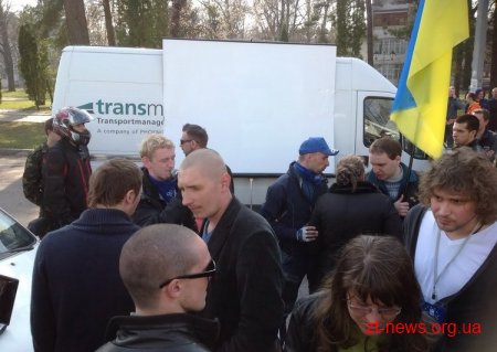 Активісти автомайдану сьогодні приїхали на Житомирський бронетанковий завод