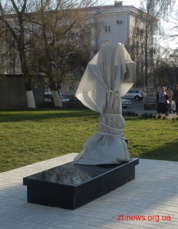 У Житомирі відкрили знак борцям за волю України Миколі Сціборському та Омеляну Сенику