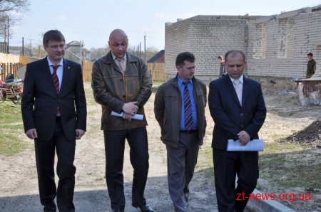 Олевськ потребує допомоги у добудові гімназії і введенні в дію сучасних очисних споруд