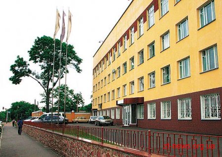 Голові спостережної ради кондитерської фабрики повідомили про підозру у розтраті 400 млн. грн.