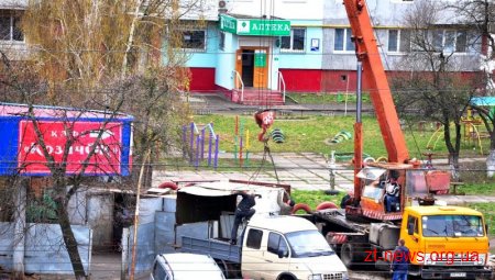 У Житомирі демонтували незаконно встановлені кіоски
