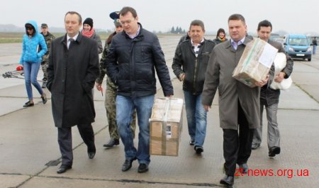 Військові Озерного отримали засоби зв’язку, придбані за кошти громади