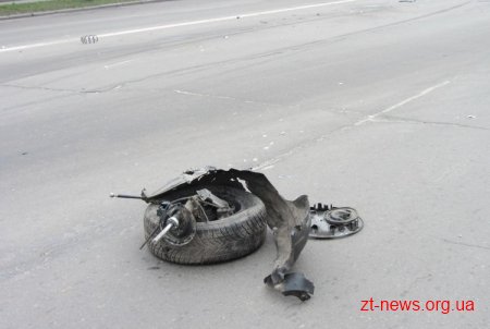 У Житомирі сталася масштабна ДТП за участю трьох автомобілів