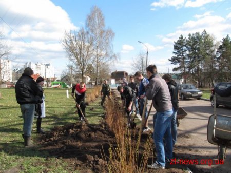 Працівники «Житомирводоканалу» встановили поблизу джерел таблички з даними про її якість