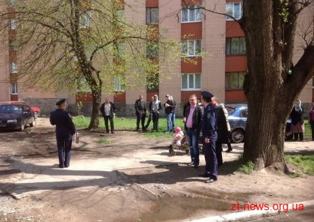 У Житомирі замінували 9-поверхівку, в якій знаходиться офіс колишнього головного архітектора міста ВІДЕО