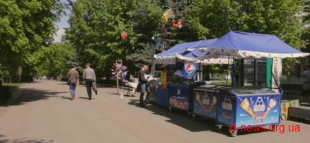 У Житомирі продавчиня і вантажник «евакуювали» точку сезонної торгівлі