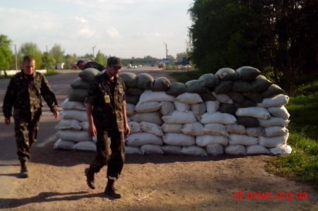 На виїзді із Житомира з боку Крошні активісти звели блокпости