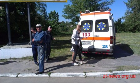 У Житомирі автомобіль збив велосипедиста