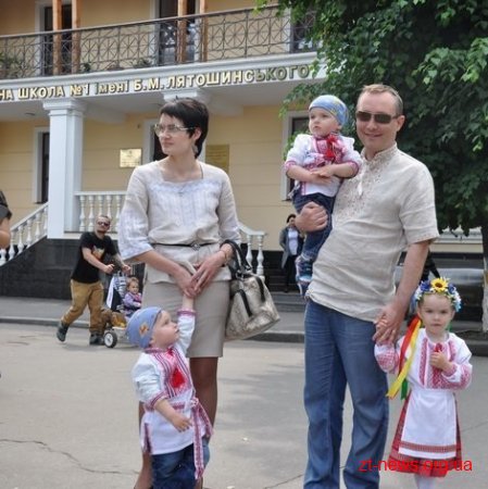 У Житомирі пройшов День української вишиванки