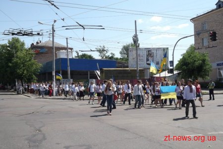 У Житомирі вдруге провели Мегамарш у вишиванках