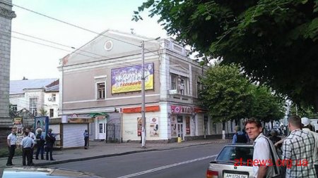 Заручників, які знаходились в офісі Правого сектора у Житомирі, звільнили