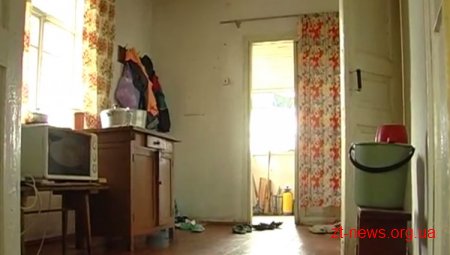 Як живуть біженці з Криму на Житомирщині