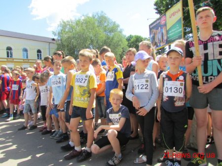 У Житомирі відбулося відкриття легкоатлетичного пробігу з нагоди «Олімпійського дня»