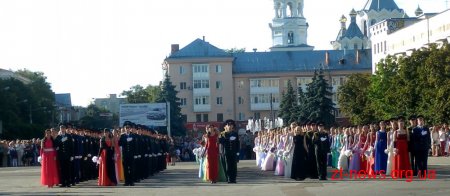 У Житомирі вдруге відбувся офіцерський бал