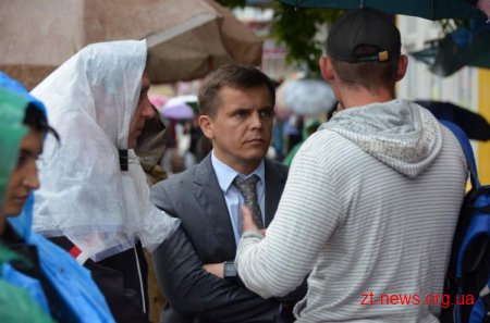 У центрі Житомира вирішили до 1 серпня припинити стихійну торгівлю