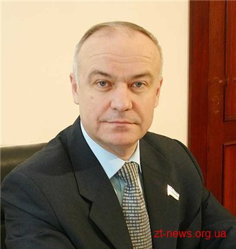 Чиновники, які приходять до влади, повинні призупиняти своє членство у партіях Чиновники, які приходять до влади, повинні призупиняти своє членство у партіях