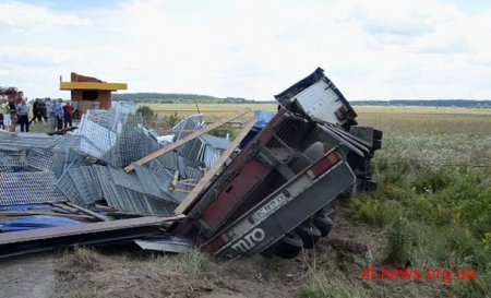 У Малинському районі сталася ДТП, у результаті якої загинуло троє людей