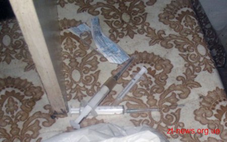 У Любарському районі дільничні у ході "Візиту" виявили наркопритон