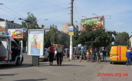 У Житомирі анонім "замінував" автовокзал та магазин