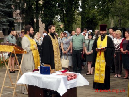 Виправні колонії Житомирської області відвідали священнослужителі УПЦ, які привезли з собою мощі святого Миколая Чудотворця