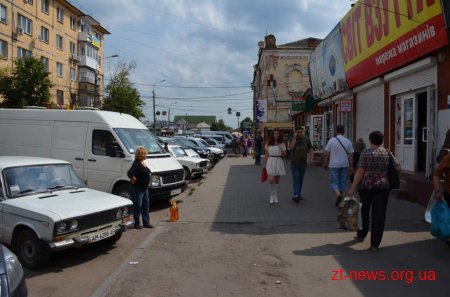 В Житомирі посилили контроль за недопущенням стихійної торгівлі