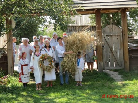 У селі Городське Коростишівського району урочисто зрізали перший сніп