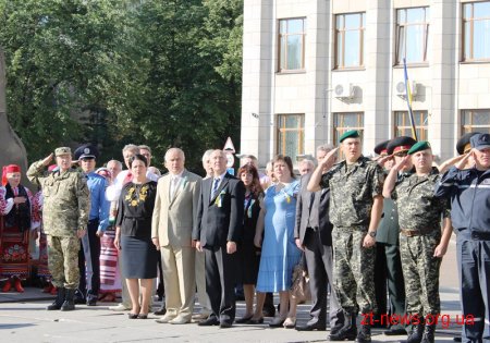 У Житомирі відбулася урочиста церемонія підняття національного стяга