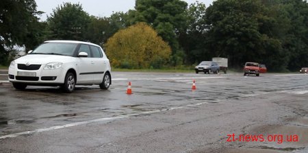 Поблизу Житомира зіткнулися Skoda і ВАЗ