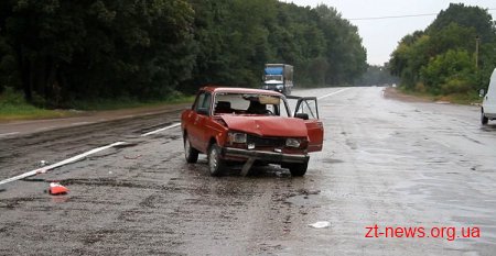 Поблизу Житомира зіткнулися Skoda і ВАЗ