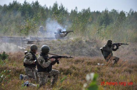 У 95-й Житомирській аеромобільній бригаді з мобілізованих хлопців готують універсальних солдатів