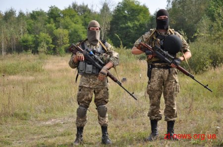 У 95-й Житомирській аеромобільній бригаді з мобілізованих хлопців готують універсальних солдатів