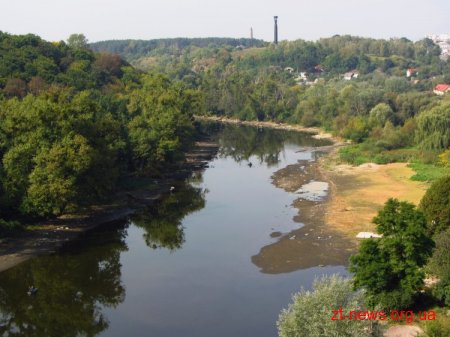 Зміліла головна артерія міста Житомир - річка Тетерів