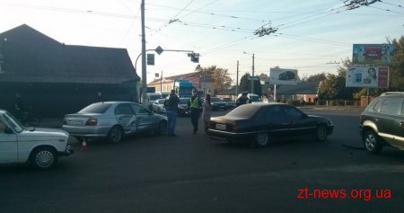 В Житомирі зіткнулися Honda і Hyundai