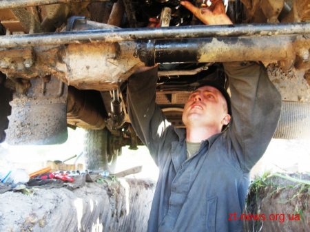 У зоні АТО понад 160 одиниць озброєння і техніки відновили військові ремонтники з Житомирщини