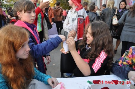 У Житомирі під час благодійного ярмарку зібрали 16,5 тис. грн на потреби Житомирського військового госпіталю