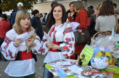 У Житомирі під час благодійного ярмарку зібрали 16,5 тис. грн на потреби Житомирського військового госпіталю