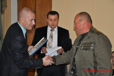 В облдержадміністрації нагородили водіїв, які їздять в зону АТО