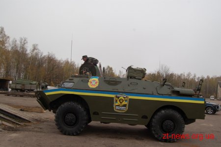 Житомирські лісівники передали донецьким колегам броньовик