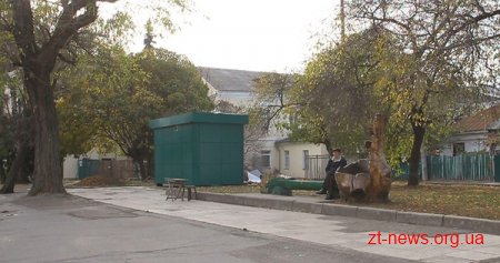 В центрі Житомира вночі горів громадський туалет