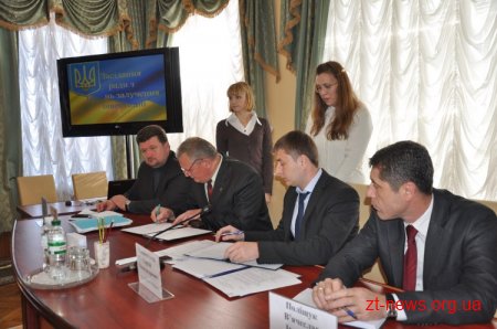 Керівництво області з інвесторами підписали 2 меморандуми про співпрацю