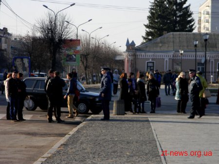 У Бердичеві міліція перевіряє повідомлення про замінування приміщення міськвиконкому