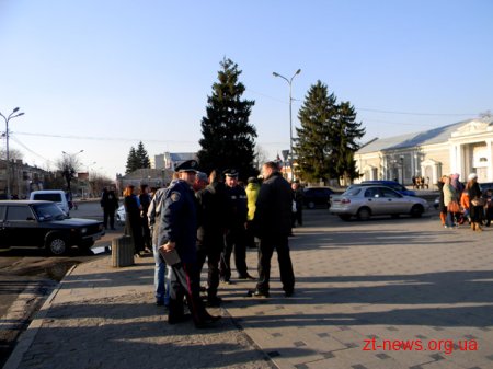 У Бердичеві міліція перевіряє повідомлення про замінування приміщення міськвиконкому