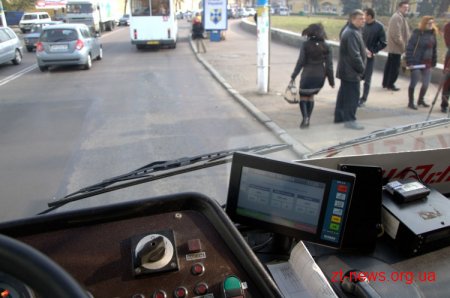 У Житомирі презентували першу зупинку європейського зразка та 4 чешські тролейбуси