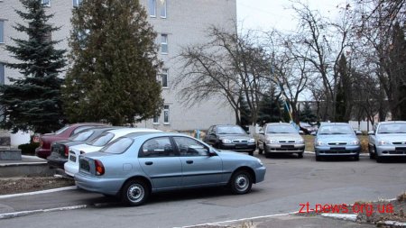 У Житомирі дільничні лікарі отримали нові автомобілі