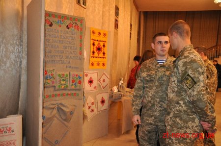 У Житомирі відбувся концерт для військових 95-ої окремої аеромобільної бригади