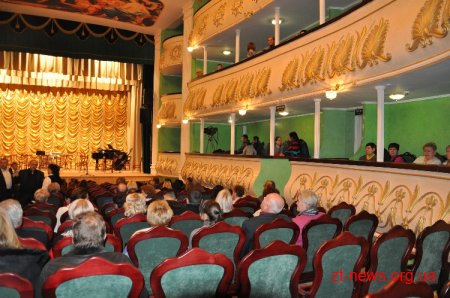 В оновленій філармонії відкрився фестиваль "Грудневі вечори"