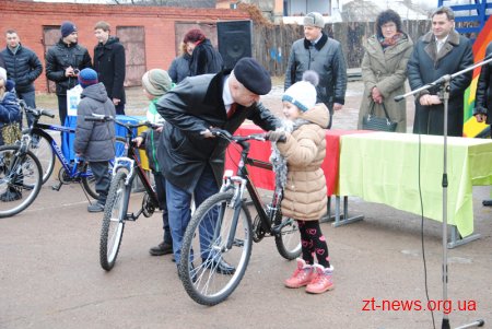 У Коростені відкрили пам’ятник велосипеду